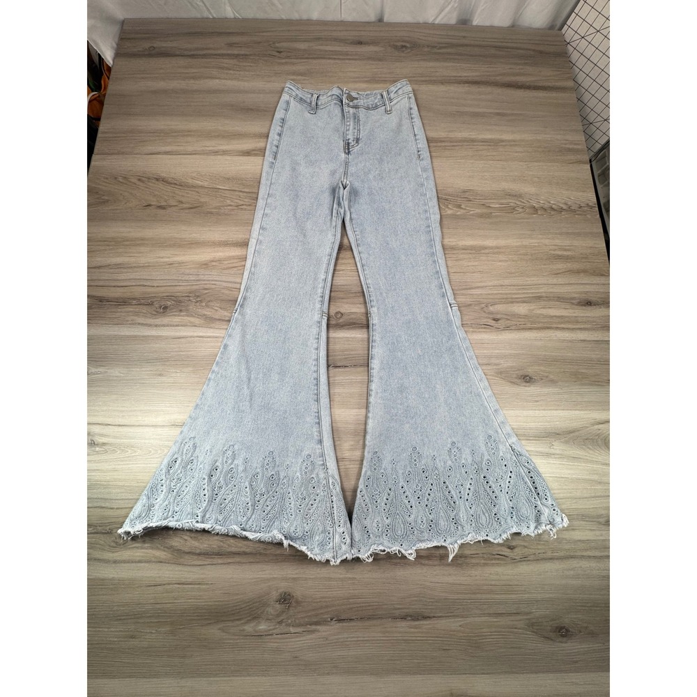 143 Story‎ Y2K Boho Super Flare Bell Bottom Jeans Eyelet Lace Embroidery Sz S